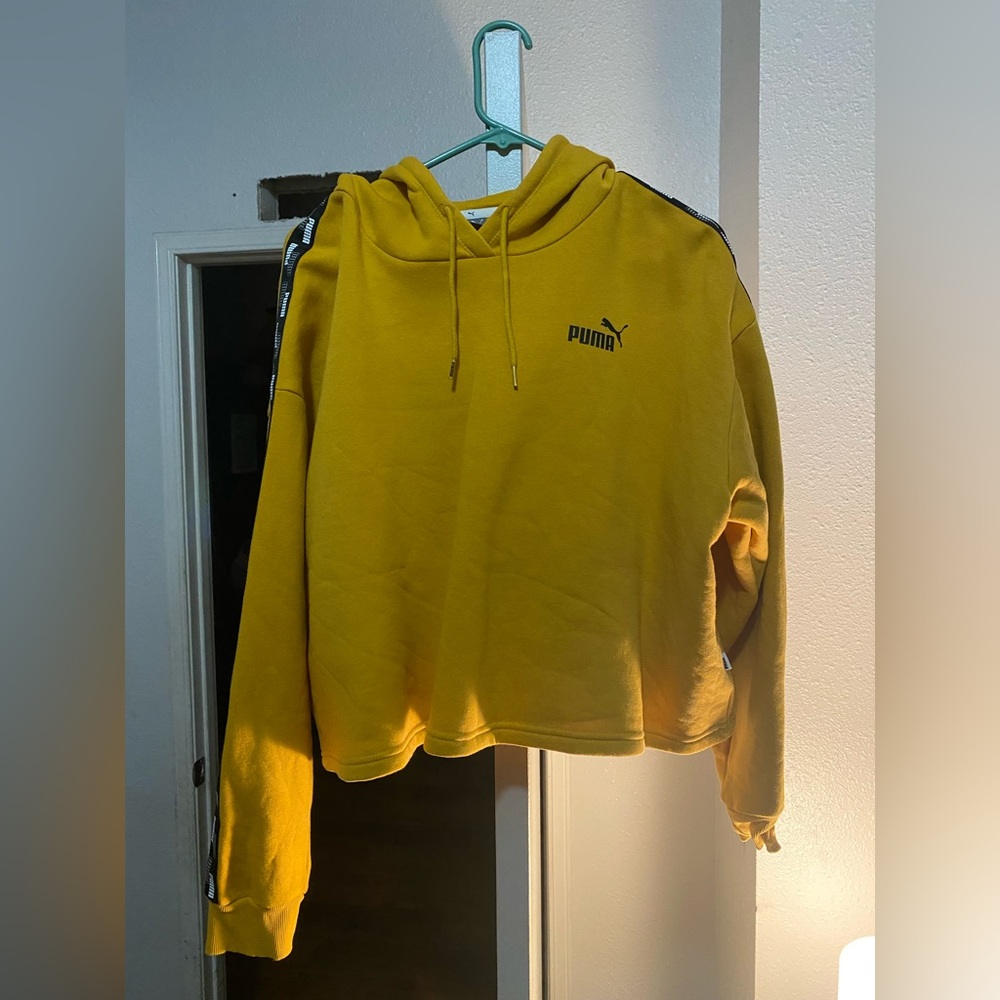 Cropped Puma Hoodie